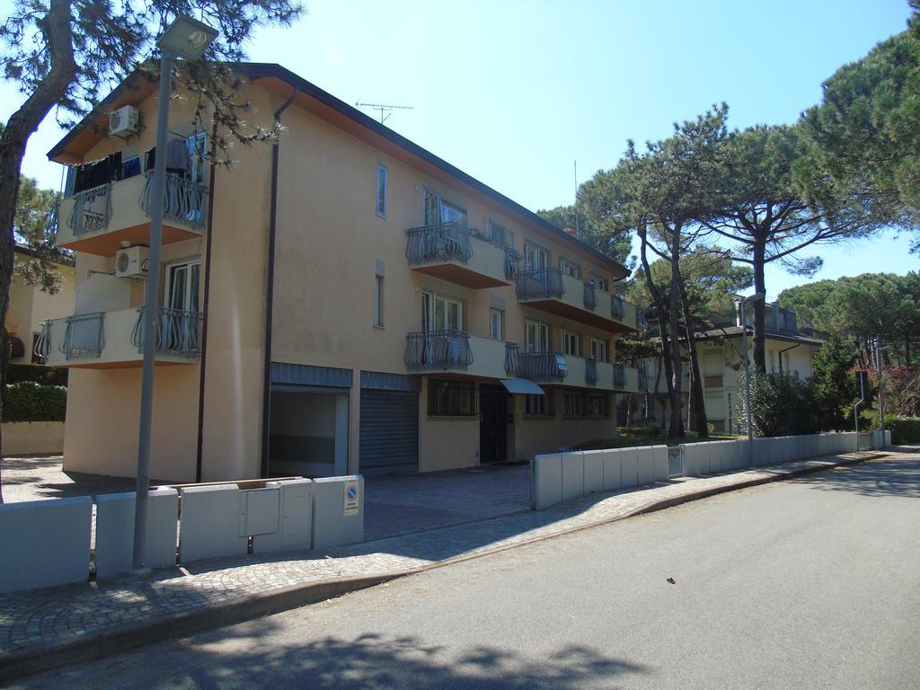 Villa Valeria Линяно Сабиадоро Екстериор снимка