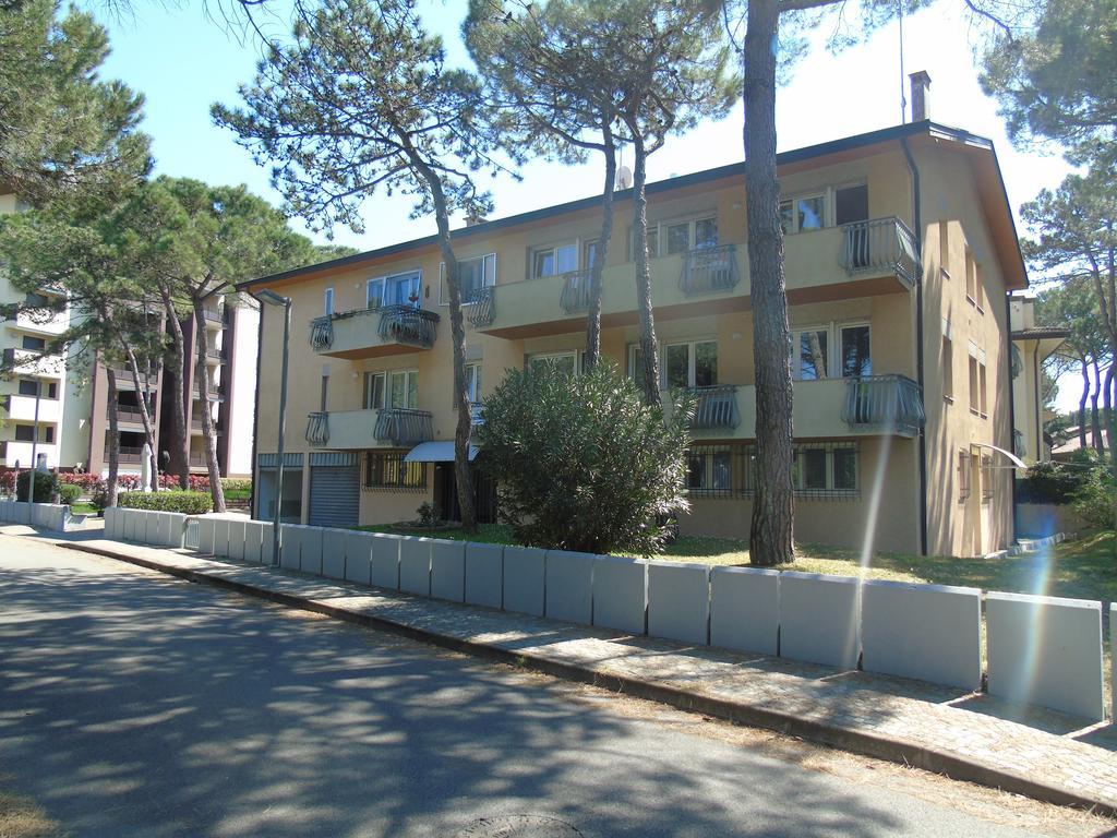 Villa Valeria Линяно Сабиадоро Екстериор снимка